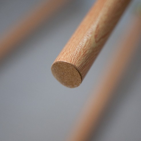 편안하고 스타일리시한 보조 식탁: 편리함과 다목성을 갖춘 파카이가구 경량 테이블