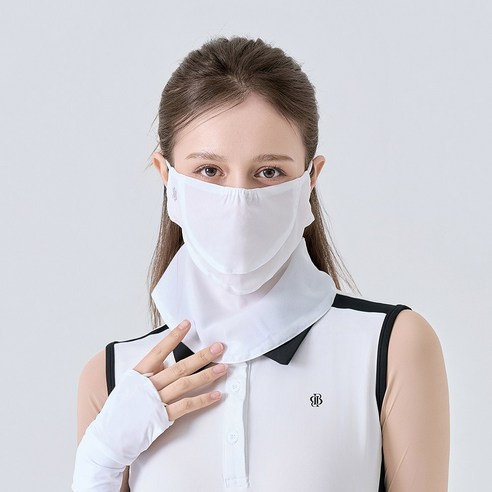 여름 햇살 아래, 당신의 피부를 지켜줄 베일리화이트 골프 마스크