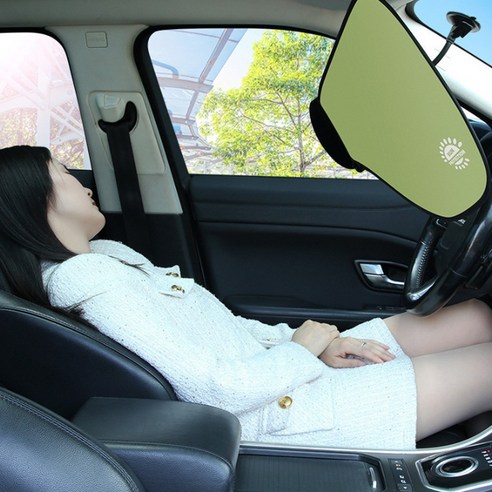 눈부심 없는 쾌적한 드라이빙, 차량용 햇빛가리개로 완성하세요!