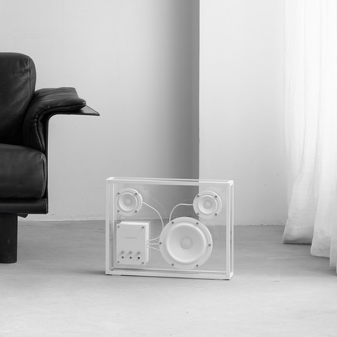 시대를 초월하는 아름다움과 투명한 사운드의 예술, TRANSPARENT Speaker White