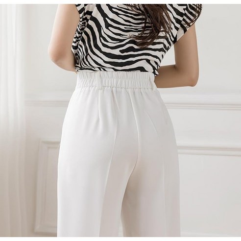 편안하고 세련된 Momolatti 여성 반밴딩 슬랙스로 여름 스타일을 업그레이드하세요.