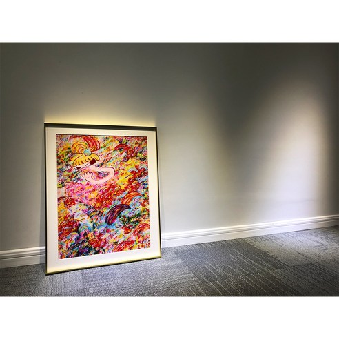 아야코 록카쿠 액자로 완성하는 감각적인 북유럽 인테리어