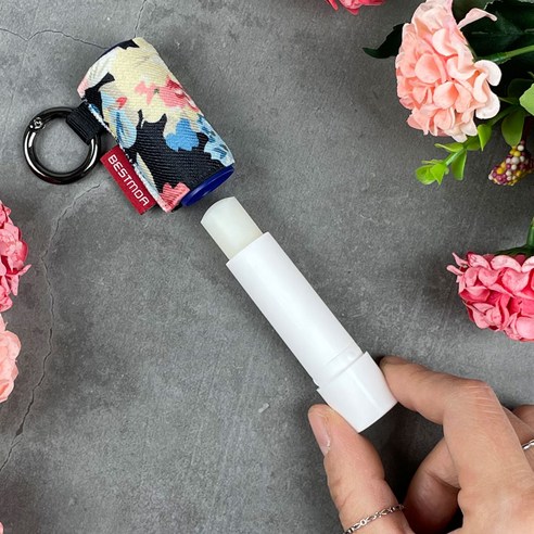 립밤홀더 립밤키링 립밤케이스 립밤키홀더 립밤목걸이 립밤열쇠고리 니베아립밤 니베아립밤홀더 니베아립밤키링 립스틱홀더 립스틱케이스 야돔홀더 야돔케이스 인헤일러홀더 인헤일러케이스, 1개, 립밤홀더 쌔까망스