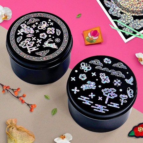 시간을 담은 빛, 전통 원형 자개함의 아름다움 자개장