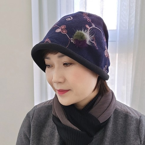 도톰자수 비니 두건 중년여성 겨울 방한모 반다나 여자 모자