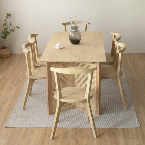 로만 원목 6인용 식탁, 자연과 함께하는 다이닝의 시작