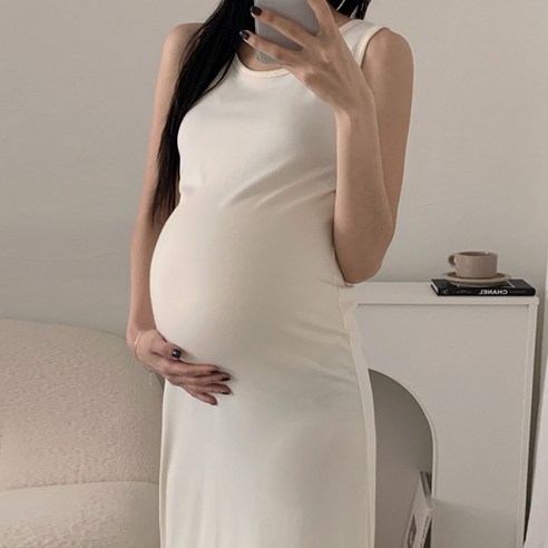 임산부의 우아함을 돋보이게 하는 더로만 임산부 원피스
