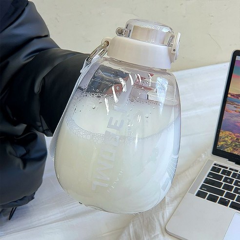 여름철 플라스틱 배컵 대용량 운동대 빨대 휴대용 물컵 남녀생 심플한 핸드컵, 백색, 1300ml