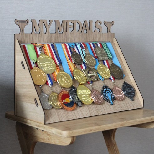 꿈과 노력을 빛내는 공간, 상상챌린지 스텐드 메달걸이 마이메달스-50 메달걸이