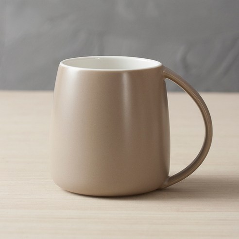 [다나에]대용량 손잡이가있는 세라믹 머그잔, 계란 모양-연한 갈색-, 301-400ml