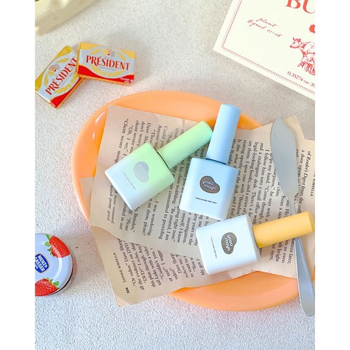 밋밋한 손톱에 마법 같은 반짝임을 더하다, 요고마요 글리터젤