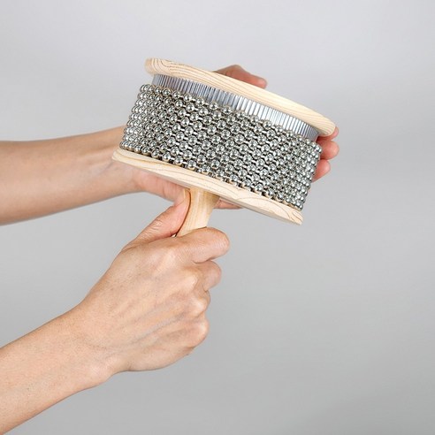 나무의 숨결로 빚어낸 다채로운 리듬, 원목 카바사