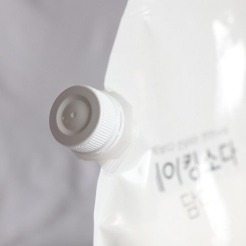 소비아 세제 베이킹소다는 주방세제로 효과적인 성분인 베이킹소다로 제작되었으며, 5점 만점에 5점의 높은 평점을 받은 제품입니다.