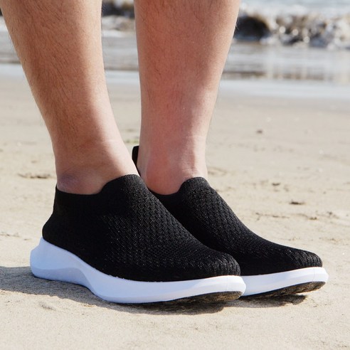 편안함과 스타일을 모두 갖춘 완벽한 여름 워터슈즈