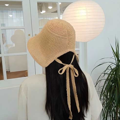여름날의 햇살을 우아하게 가려줄, 느와드코코 리본 끈 넓은챙 지사 보넷 라탄모자