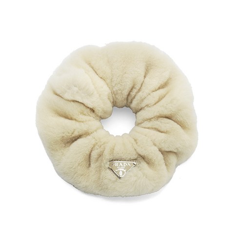 스타일 지수 올려주는 마법, 프라다 헤어밴드 솔직 후기 프라다스크런치