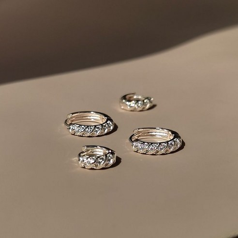 우아함과 편안함이 조화된 925실버 큐빅 원터치 링 귀걸이
