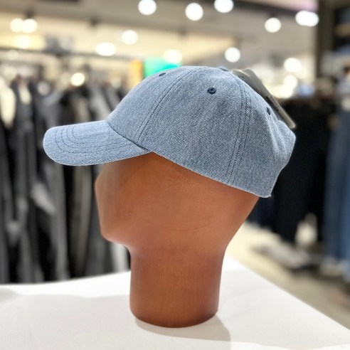 리바이스 캡모자, 스타일과 실용성을 더하다