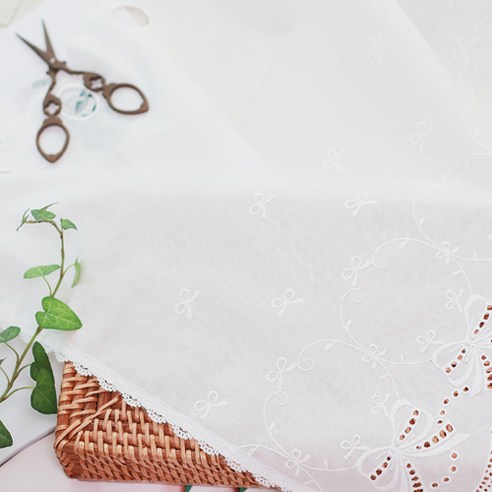 사랑의 순간을 더욱 빛내줄 웨딩데코 리본 면바란스