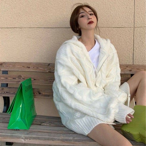 화이트 코트 춘녀 나른한 꽈배기 니트 가디건 여겨울 학원풍 부드러운 찰기름 화이트 플러스두껍다.