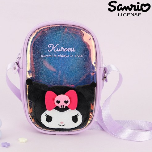 홀로그램 매력과 실용성을 겸비한 인기 캐릭터 크로스백