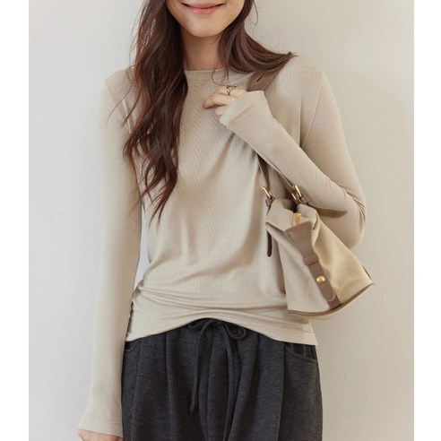 이매력 여성 데일룩 라운드 긴팔티셔츠 이너 스판티