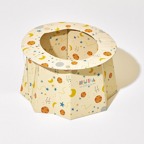 언제 어디서든 깔끔하게! 엄마의 짐을 덜어줄 휴대용 아기 변기