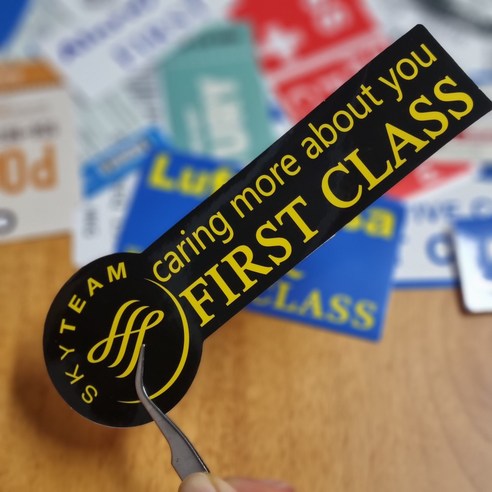 일상에 감성을 더하는 마법, 예스몰 팬시 스티커 항공권 에디션