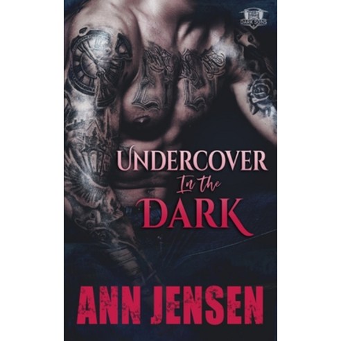 (영문도서) Undercover in the Dark Paperback, Blushing Books, English, 9781639540631