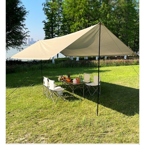 야외 모험을 위한 내구성 있고 다용성 캠핑 타프