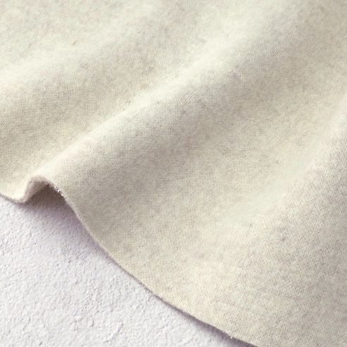 고급스러운 편안함을 담은 울 니트