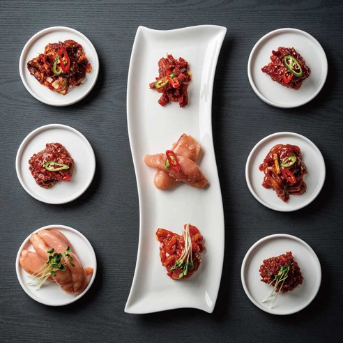 한국 젓갈의 풍부한 세계를 탐험하고 다양한 요리에 독특한 풍미와 질감을 더하세요.