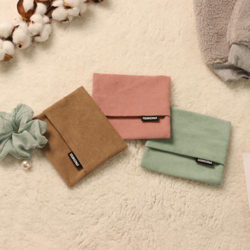 태스코나 골덴 핫팩파우치로 겨울 추위를 녹이는 따뜻한 온기를 선물하세요.