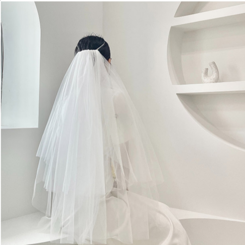 순수한 아름다움으로 완성하는 웨딩의 순간