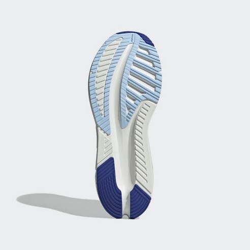 발을 자유롭게, 일상을 가볍게: 아디다스 아디스타 3 런닝화