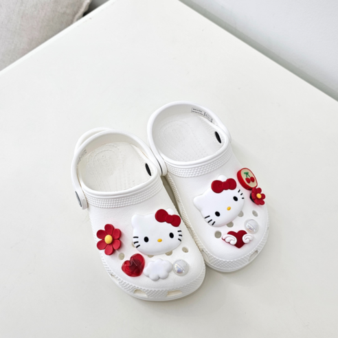 헬로냥냥 파츠로 아이의 신발에 상상력을 더하세요!