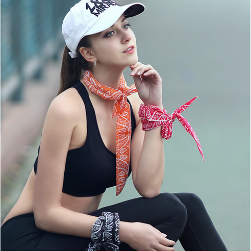 퀸시아 넥쿨러 쿨스카프: 여름철의 불타는 열기를 시원하게 극복하세요