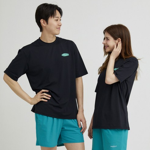 슈가비치 래쉬가드, 자외선 차단부터 스타일까지 완벽하게!