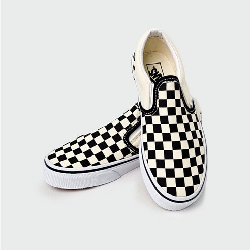 영원불멸의 스타일, 반스 키즈 클래식 슬립온 체커보드로 아이의 개성을 빛내세요.