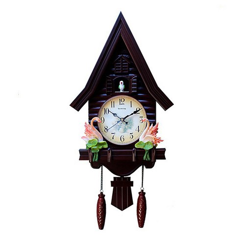 따뜻한 추억과 평온함을 선물하는 뻐꾸기 시계 우드