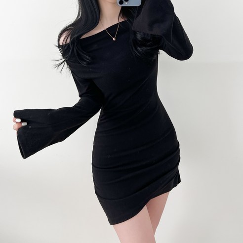 투디 지아 보트넥 오프숄더 커프스 원피스