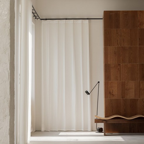 차르르 쉬폰 커튼으로 완성하는 포근한 햇살 맛집