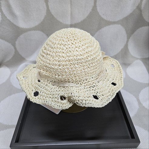 햇볕 아래 우리 아이, 란스칼럽 밀짚챙모자로 시원하고 스타일리시하게! 아가방모자