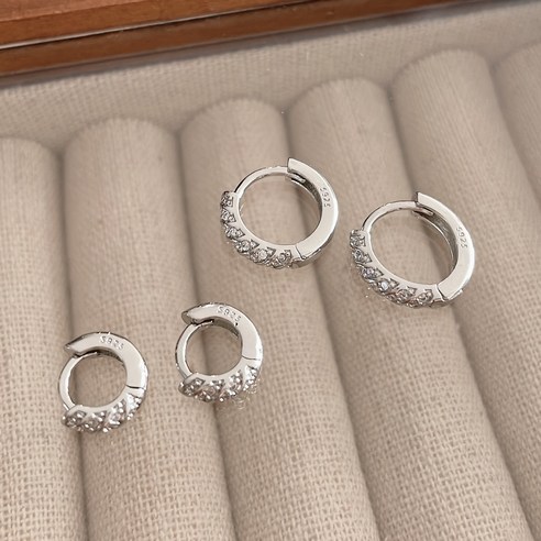 우아함과 편안함이 조화된 925실버 큐빅 원터치 링 귀걸이