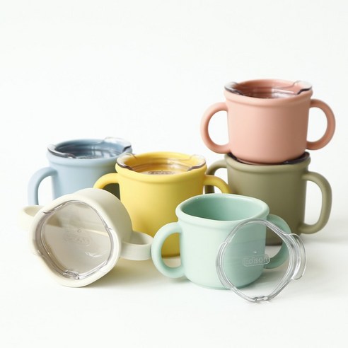 아기에게 안전하고 편리하며 내구성 뛰어난 최고의 트레이닝 컵