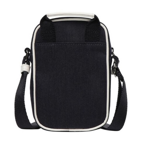 데님의 매력과 실용성을 담은 스타일리쉬한 핸드폰 가방