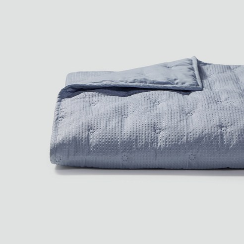 꿉꿉함은 이제 안녕! JAJU 슬림 서커 차렵이불로 산뜻한 여름밤을 맞이하세요 자주이불