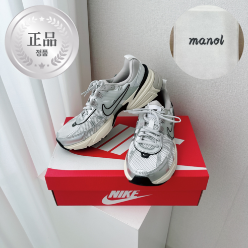 [정품보장] NIKE 나이키 V2K 런 RUN 런닝화 운동화 스니커즈 트레이닝화 남여공용 커플운동화 SGK0911D1 MANOL파우치증정