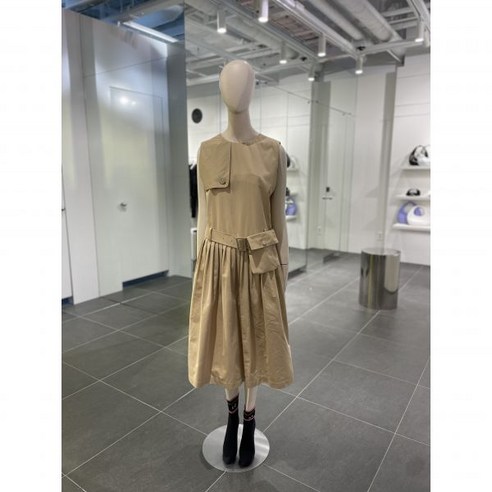럭키슈에뜨 여성 슬리브리스 셔링 볼륨 LFDAM23400BEX