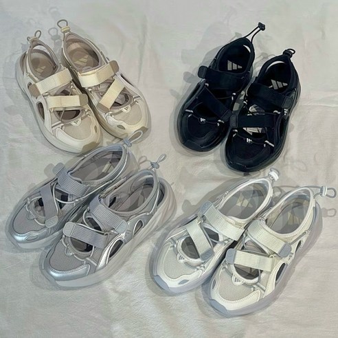 발 편한 여름, 스타일까지 책임지는 아디다스 오즈웨이브 메리제인 샌들